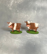 Load image into Gallery viewer, Wooden Cows
